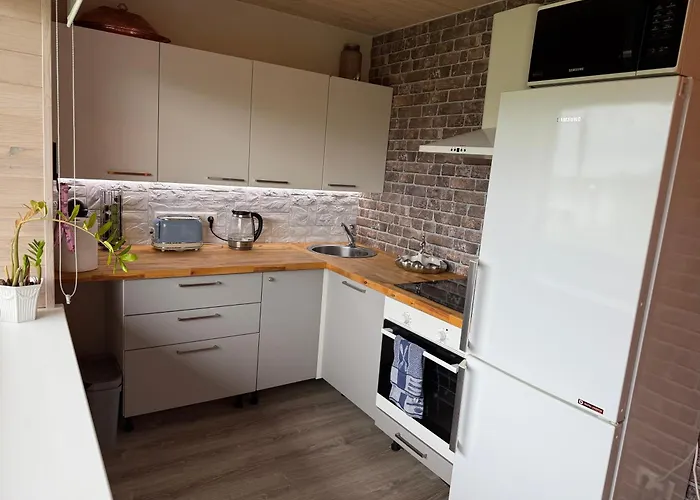 Kortermajutus * Voore